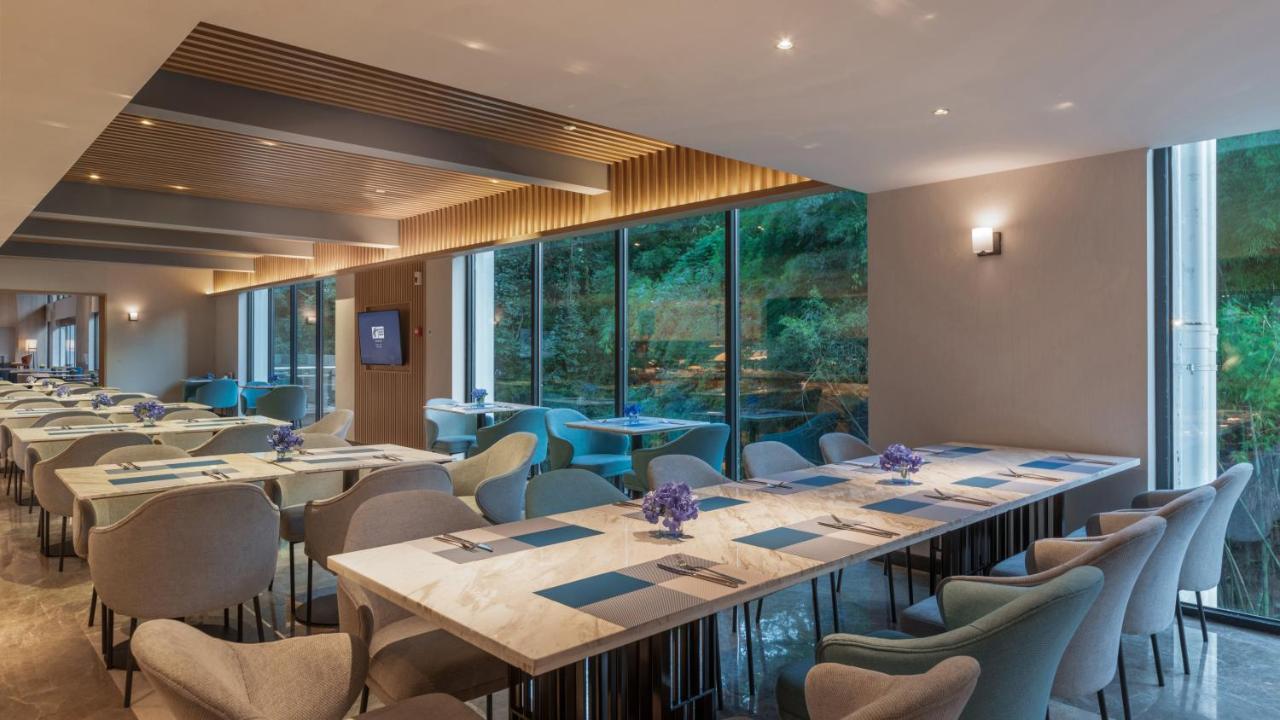 Holiday Inn Express Qiliping By Ihg Nga Mi Sơn Ngoại thất bức ảnh